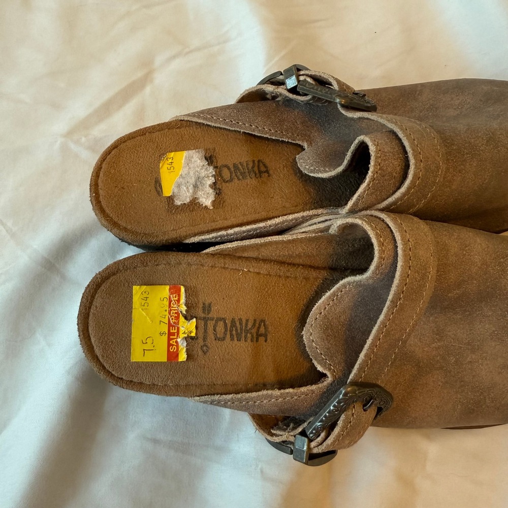 Minnetonka Women's Sz 7.5 Billie Brown Leather Closed Toe Low Heel Western Mules - Picture 8 of 9